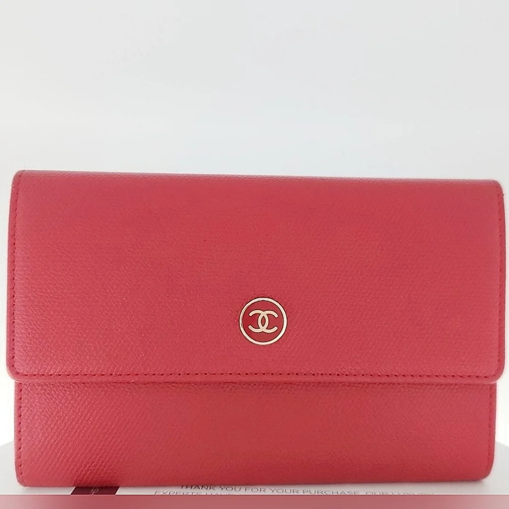 Vintage Chanel FULL INCLUSION Pre-Loved Red Calfskin Leather Clutch w/ AM Strap - Picture 2 of 16